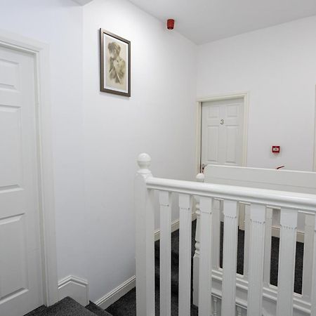 Tco Luxury House Panzió Liverpool Szoba fotó