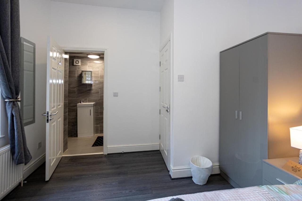 Tco Luxury House Panzió Liverpool Kültér fotó