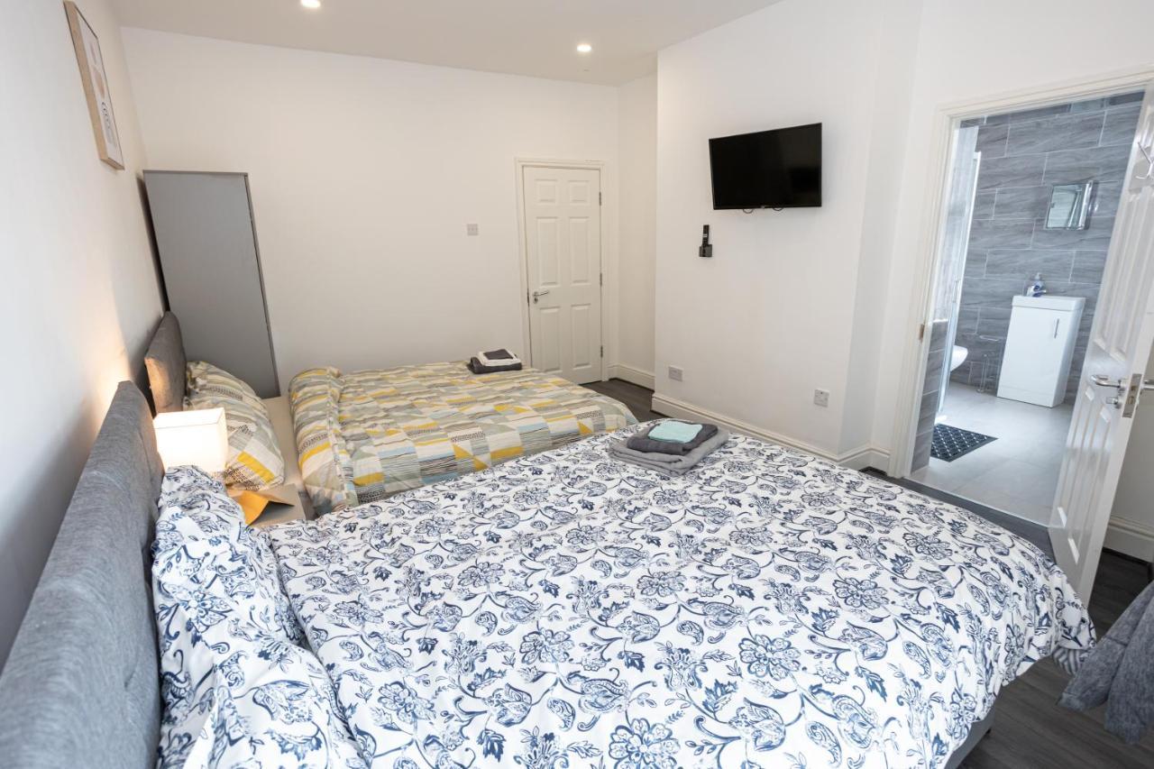 Tco Luxury House Panzió Liverpool Kültér fotó