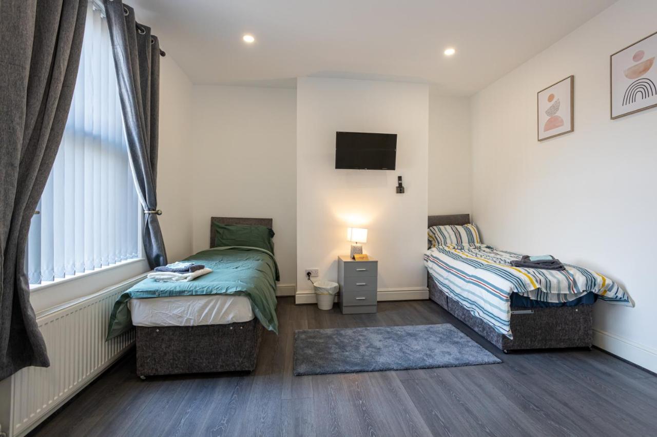 Tco Luxury House Panzió Liverpool Kültér fotó