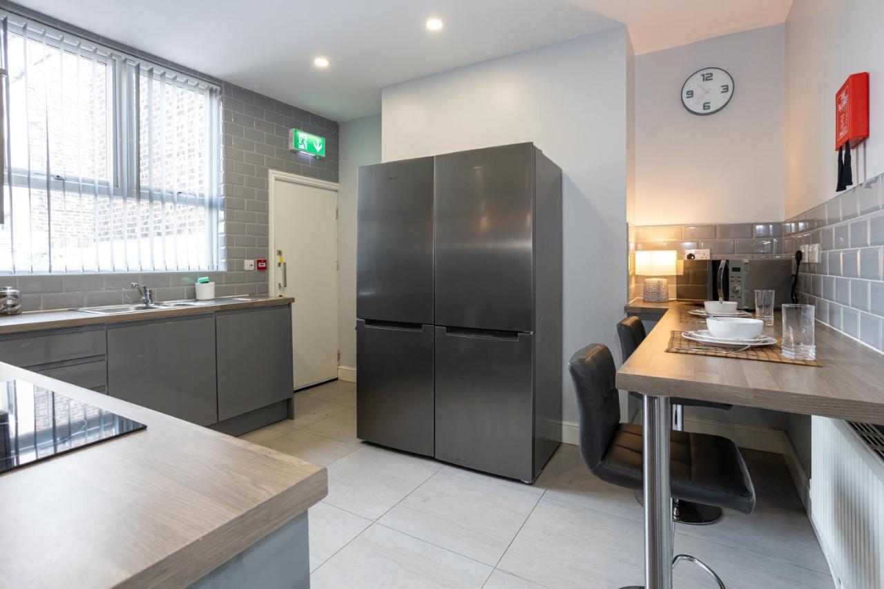 Tco Luxury House Panzió Liverpool Kültér fotó